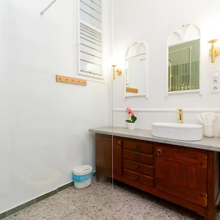 2br Modern Elegance W Sauna And Ac By Newave Apartament *