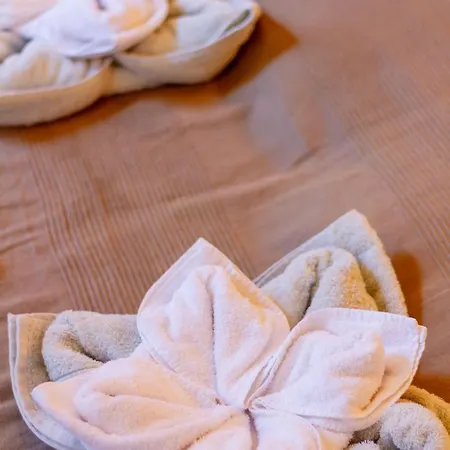 2br Modern Elegance W Sauna And Ac By Newave