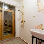 דירה 2br Modern Elegance W Sauna And Ac By Nw בודפשט