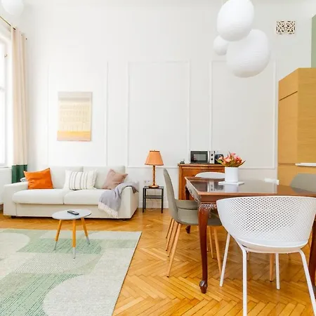 2br Modern Elegance W Sauna And Ac By Nw Διαμέρισμα *